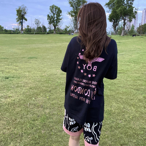 Boy London老鹰烫金T恤穿搭分享