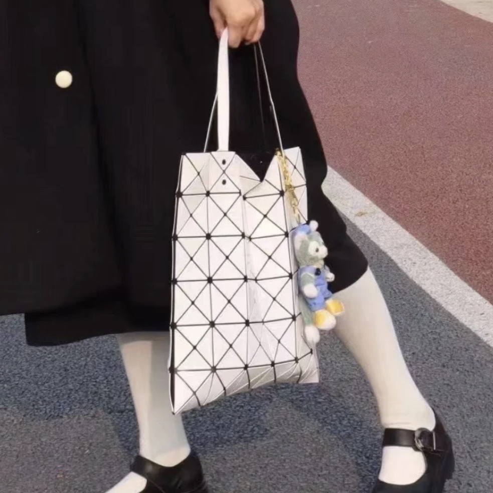 托特推荐：三宅一生包包