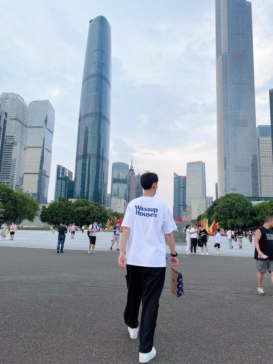 好看又好穿的WASSUP圆领T恤推荐！