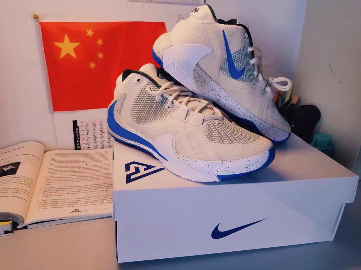 上半年鞋款之字母哥一代