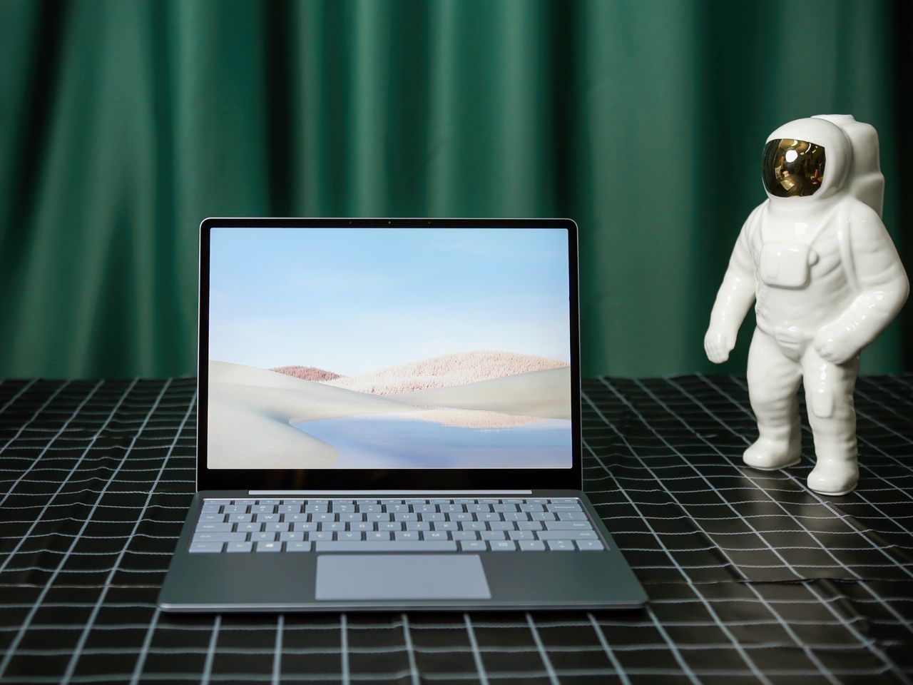 微软 Surface Laptop Go 英特尔版 2020款 测评来了