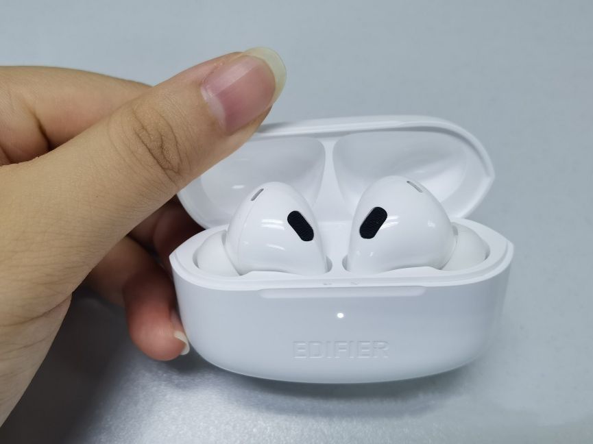 颜值和音质都优秀的漫步者蓝牙耳机你还能不心动吗