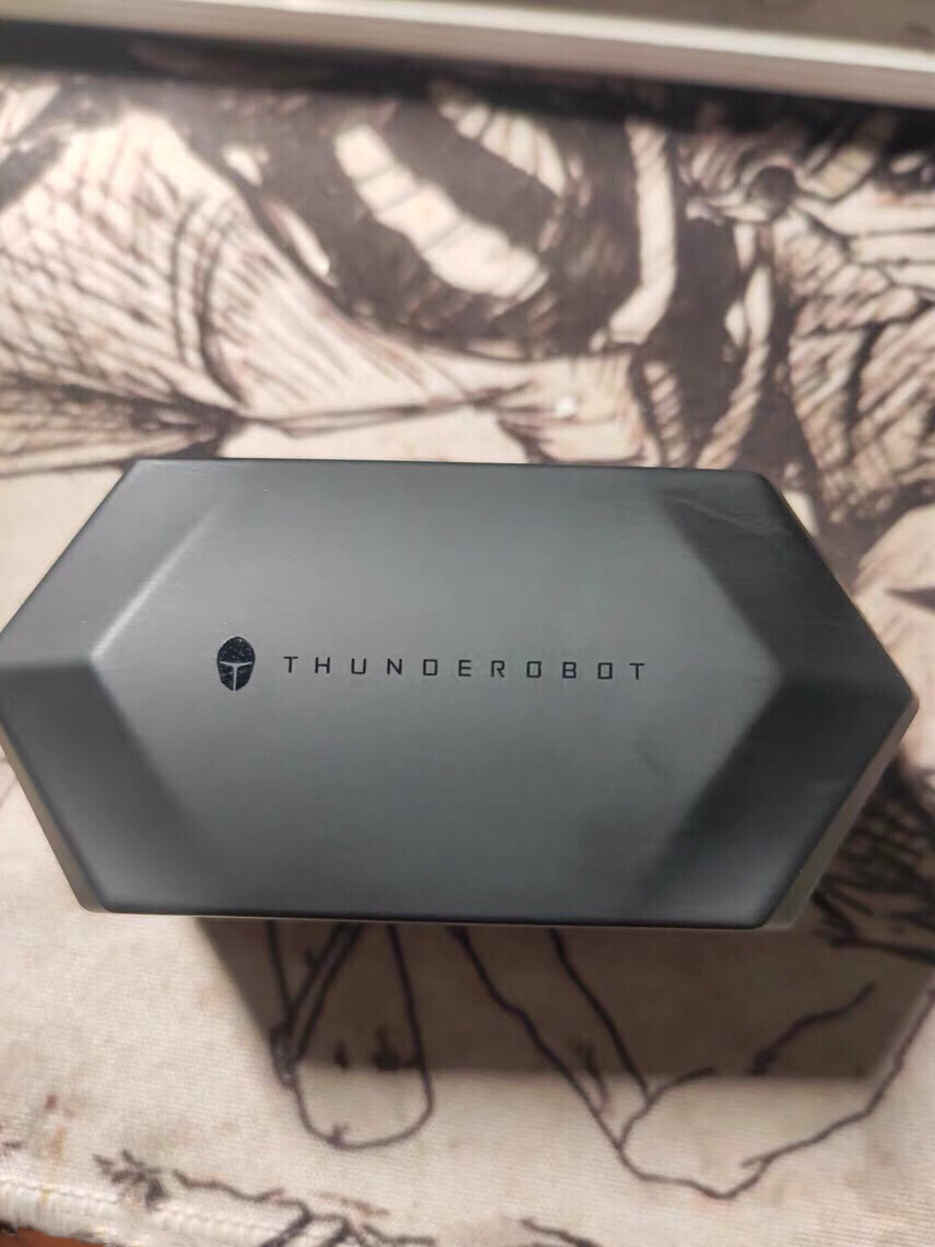 ThundeRobot/雷神 HL10 入耳式无线耳机 使用感受