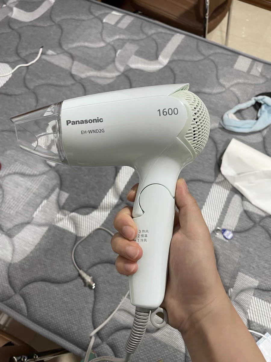 Panasonic/松下 电吹风 EH-WND2G 家用便携恒温护发速干使用体验