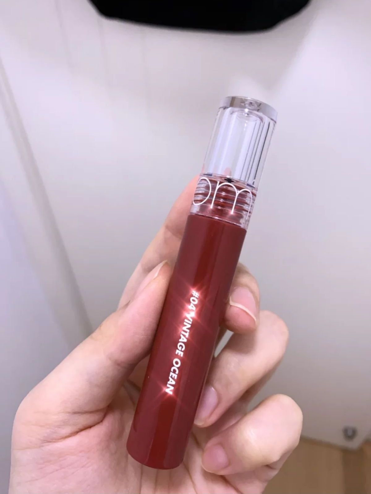 Romand 玻璃光水膜唇釉——好物分享😉