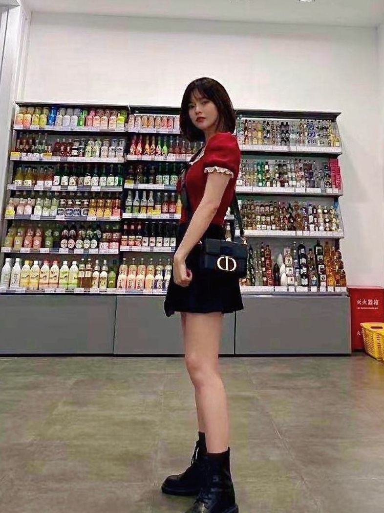 Dior标志logo小牛皮斜挎包分享