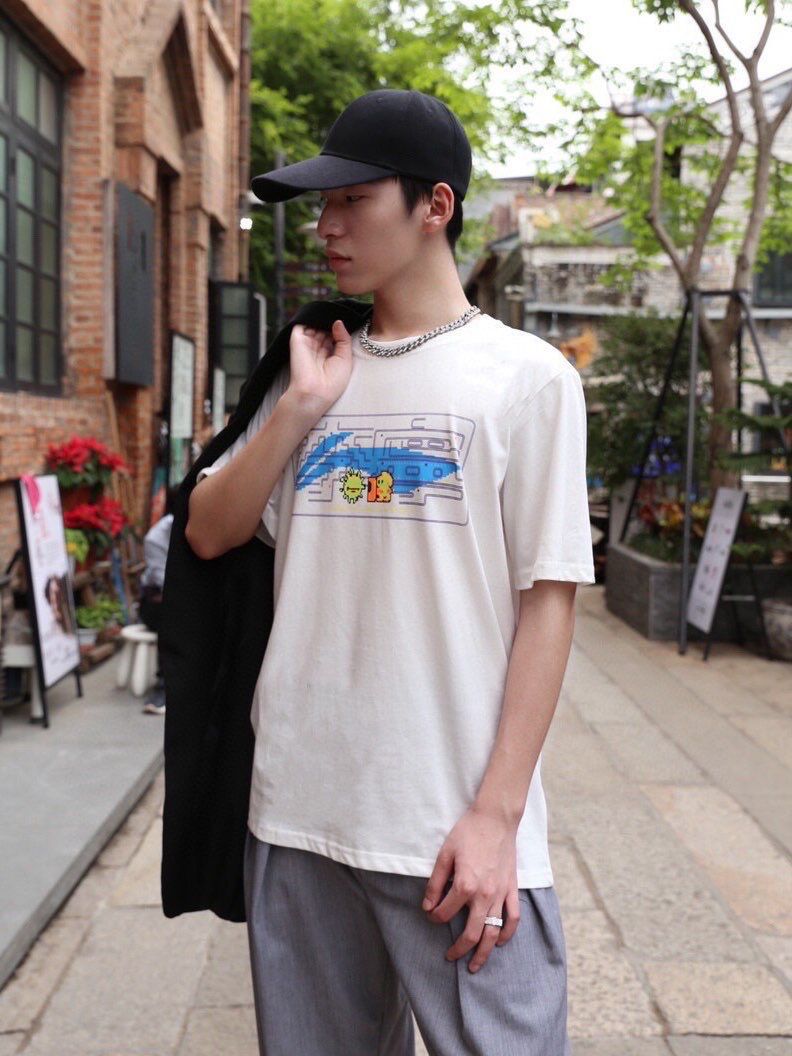 休闲简约日常短袖 分享