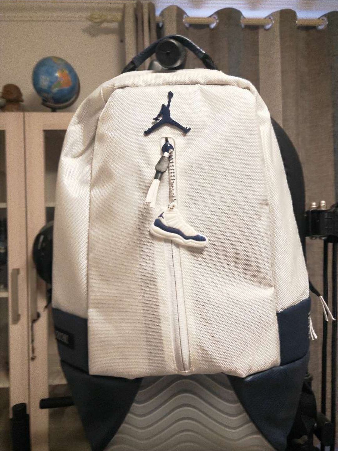 双肩包来啦