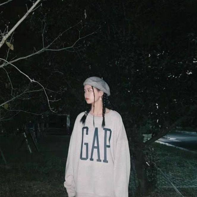 Gap 印花字母活力套头卫衣