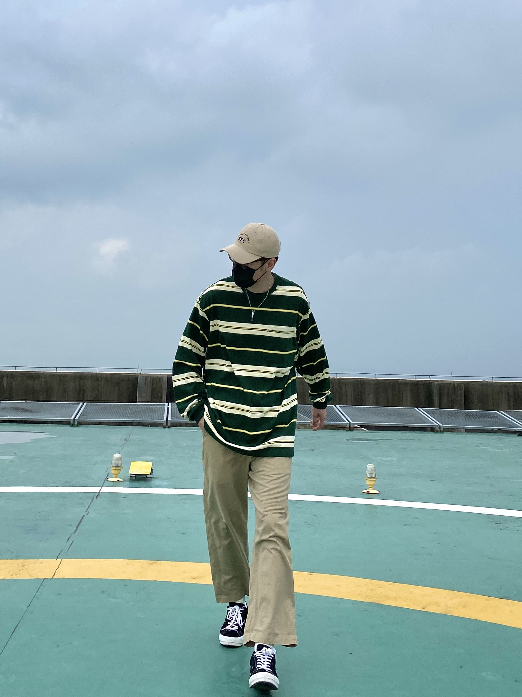 早秋穿搭｜白绿条纹T恤真的是少年感十足！