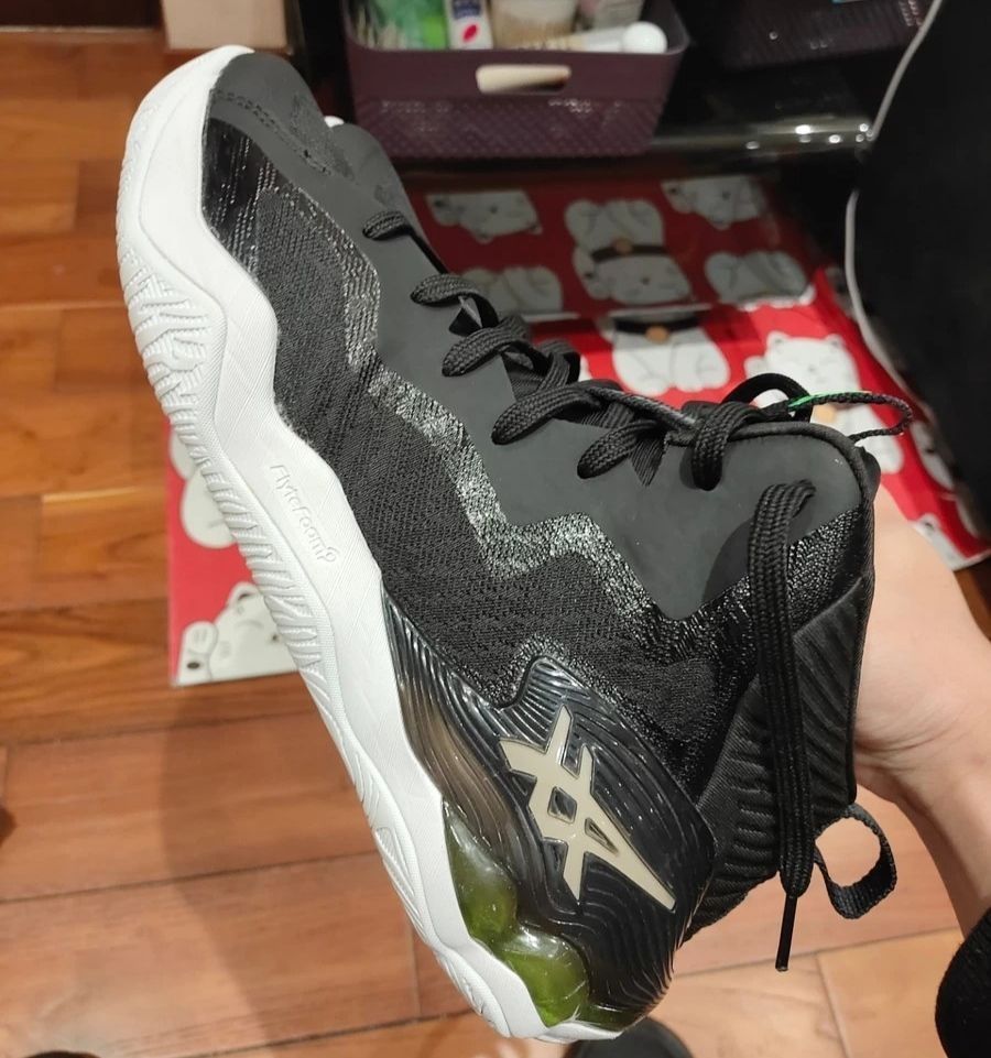 亚瑟士 Asics Nova surge 实战测评