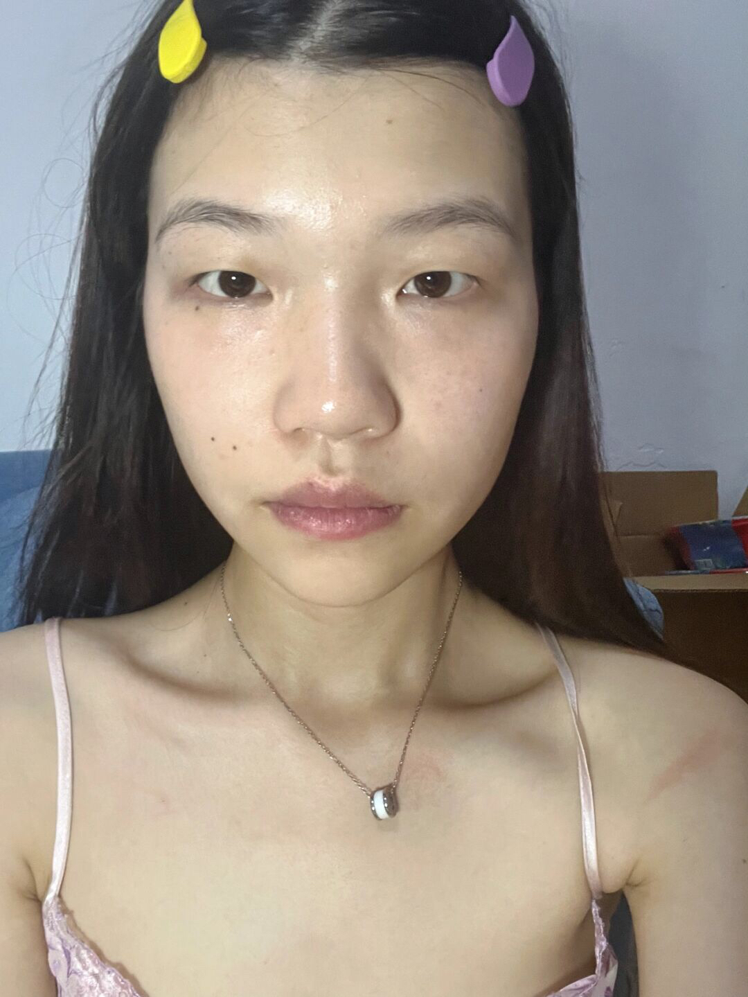 肿眼泡有救！只要会化妆 随时随地换个头