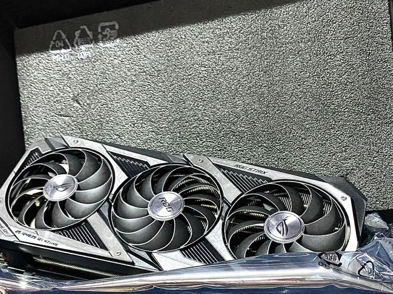 华硕 RTX3060Ti 锁算力 显卡 8G 入手体验