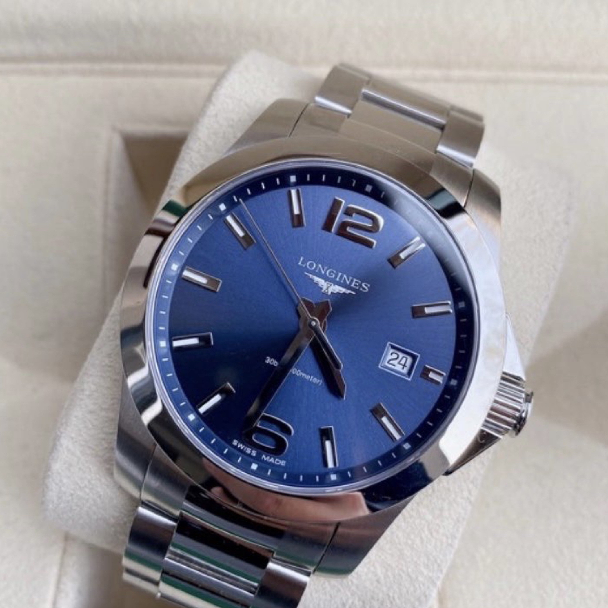 浪琴康卡斯系列石英腕表⌚️