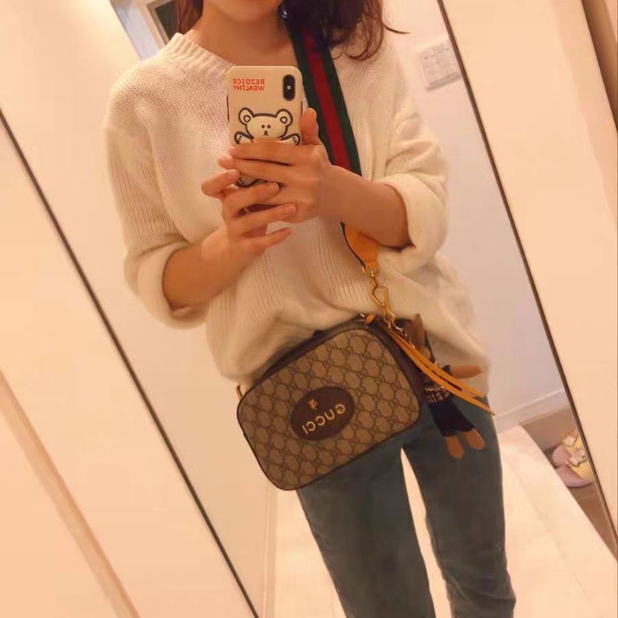Gucci米色相机包推荐