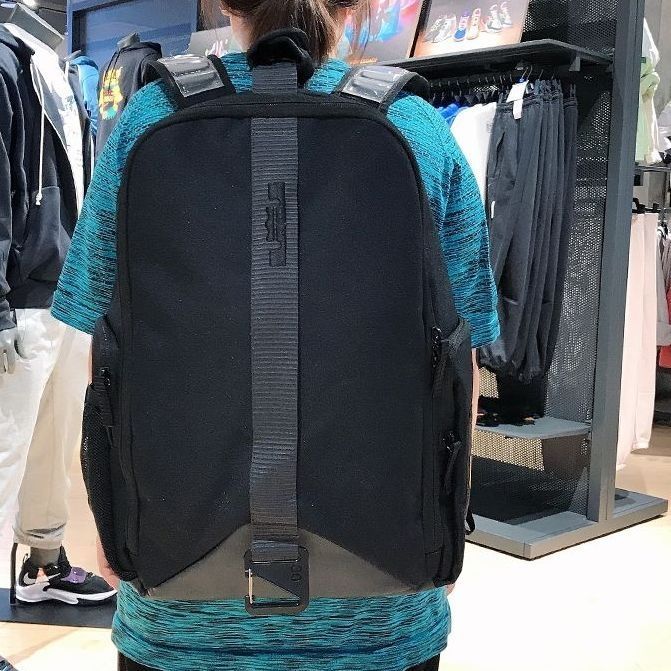 简约运动双肩包真实评价