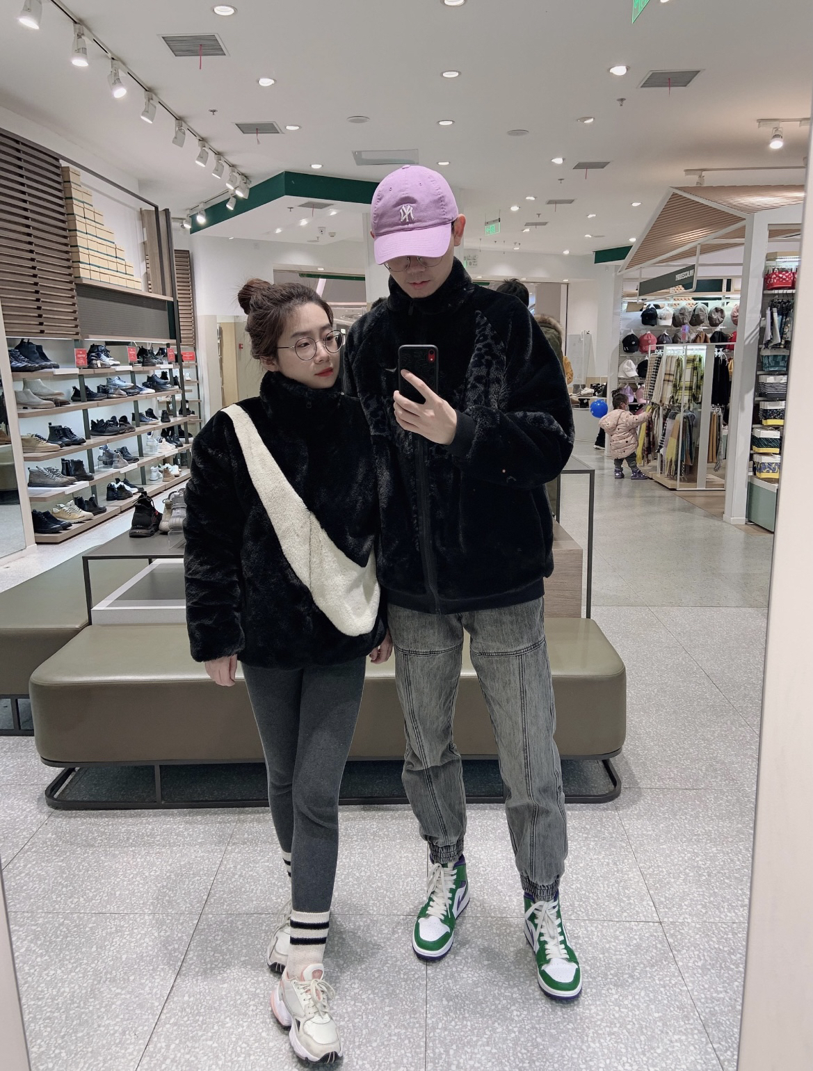 潮妹穿搭|上宽下窄穿搭