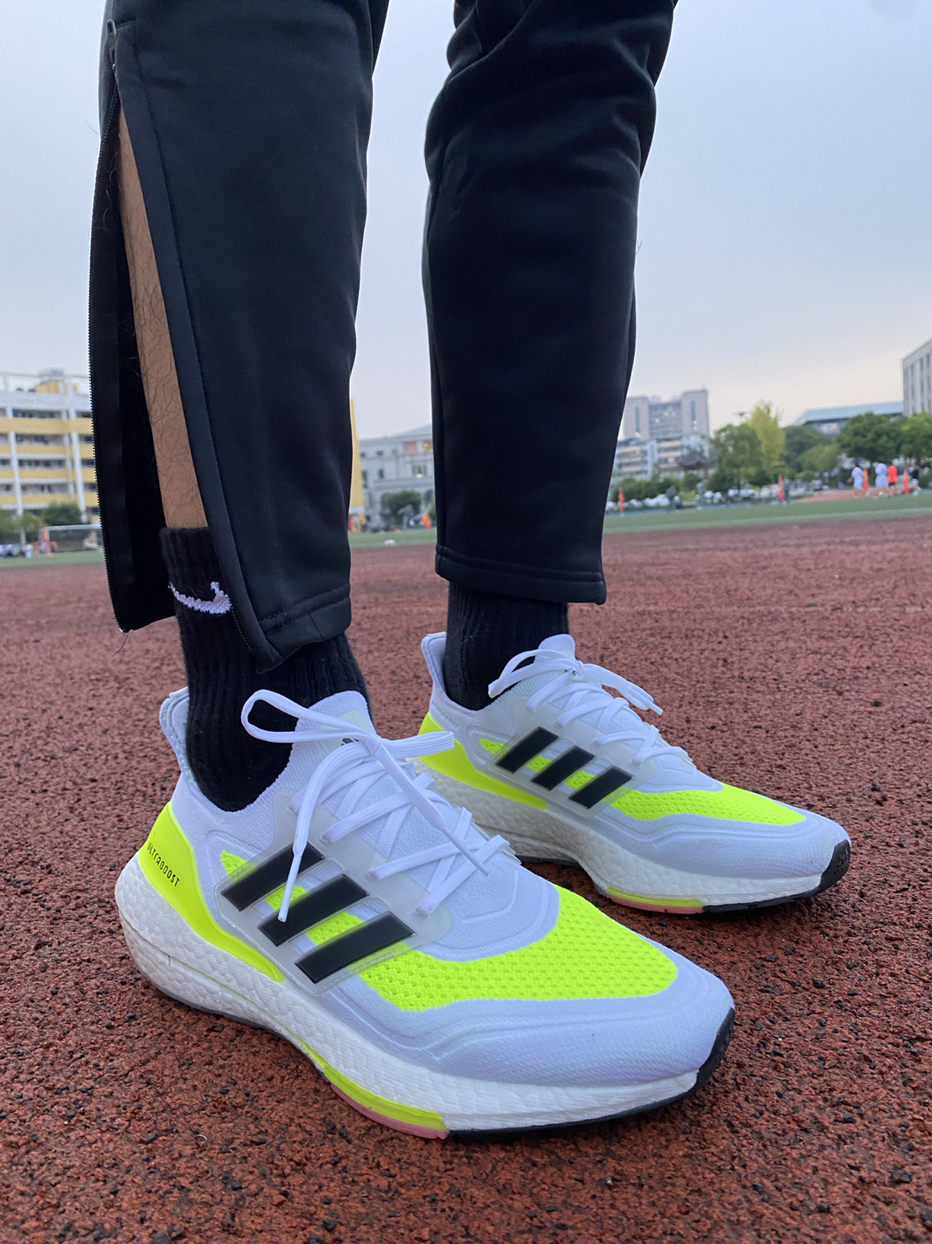 UB21上脚图