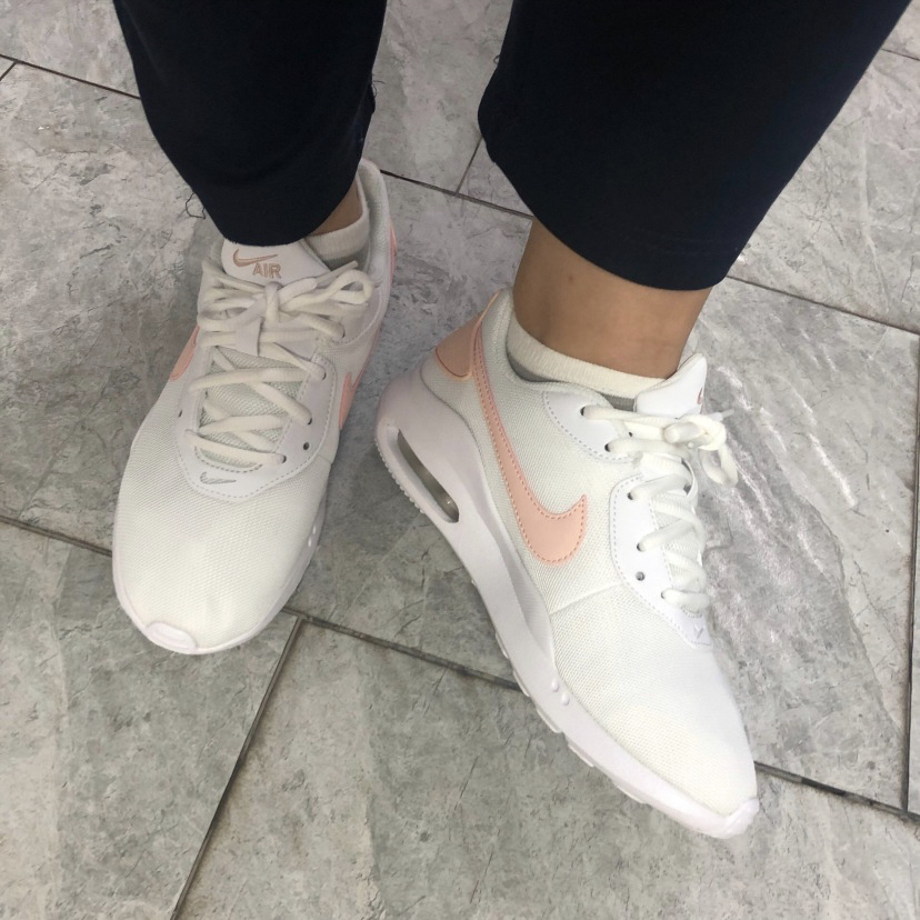 Nike Air Max Oketo