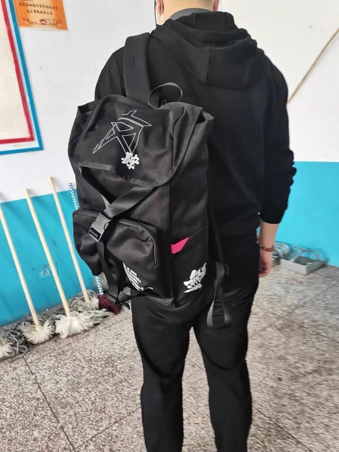 安踏简约百搭双肩包分享