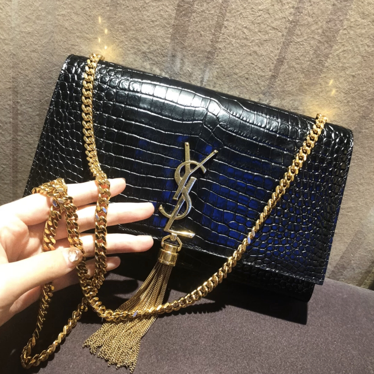 YSL 牛皮流苏单肩斜挎信封包 分享