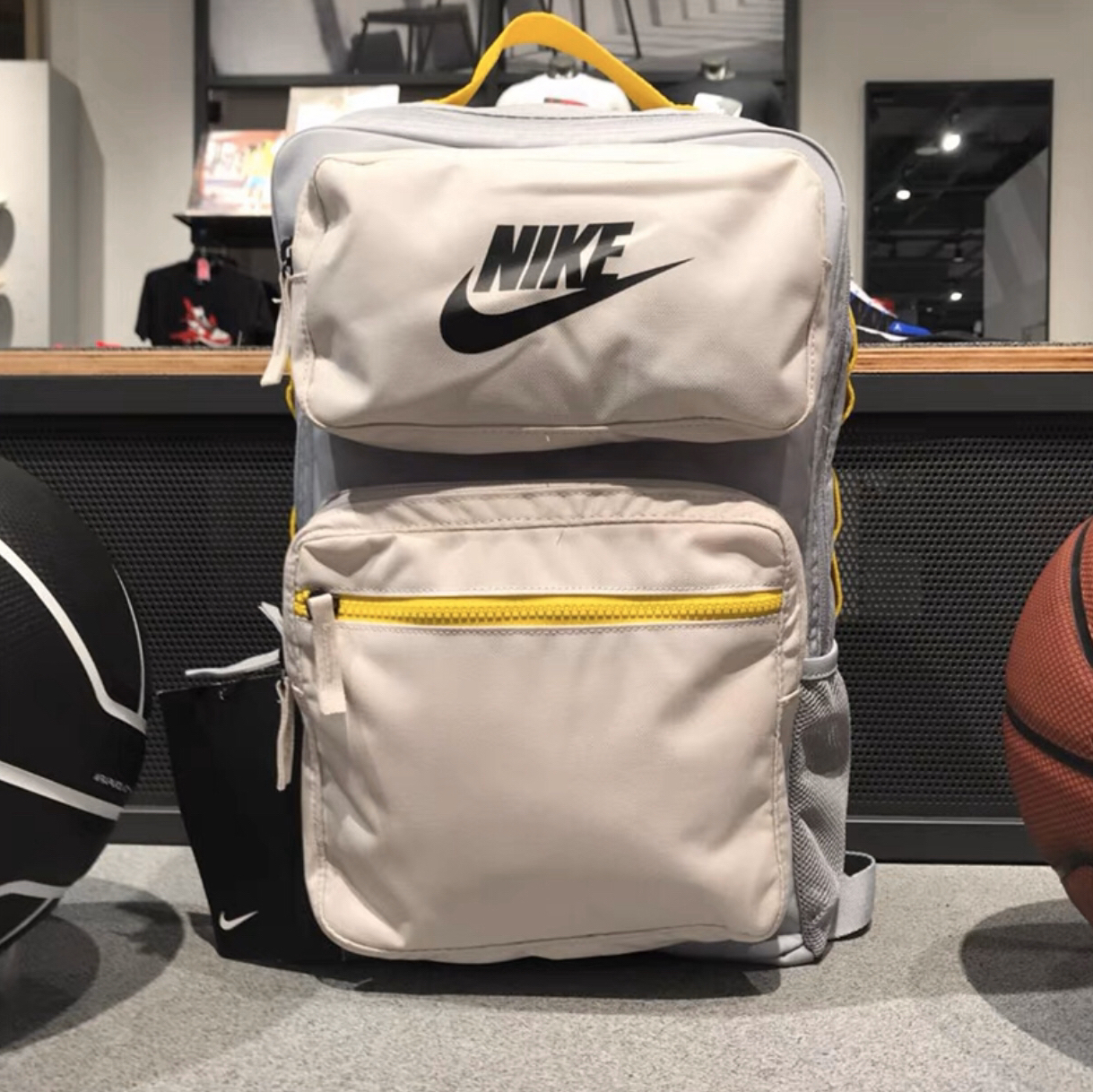 Nike 双肩包运动背包 分享