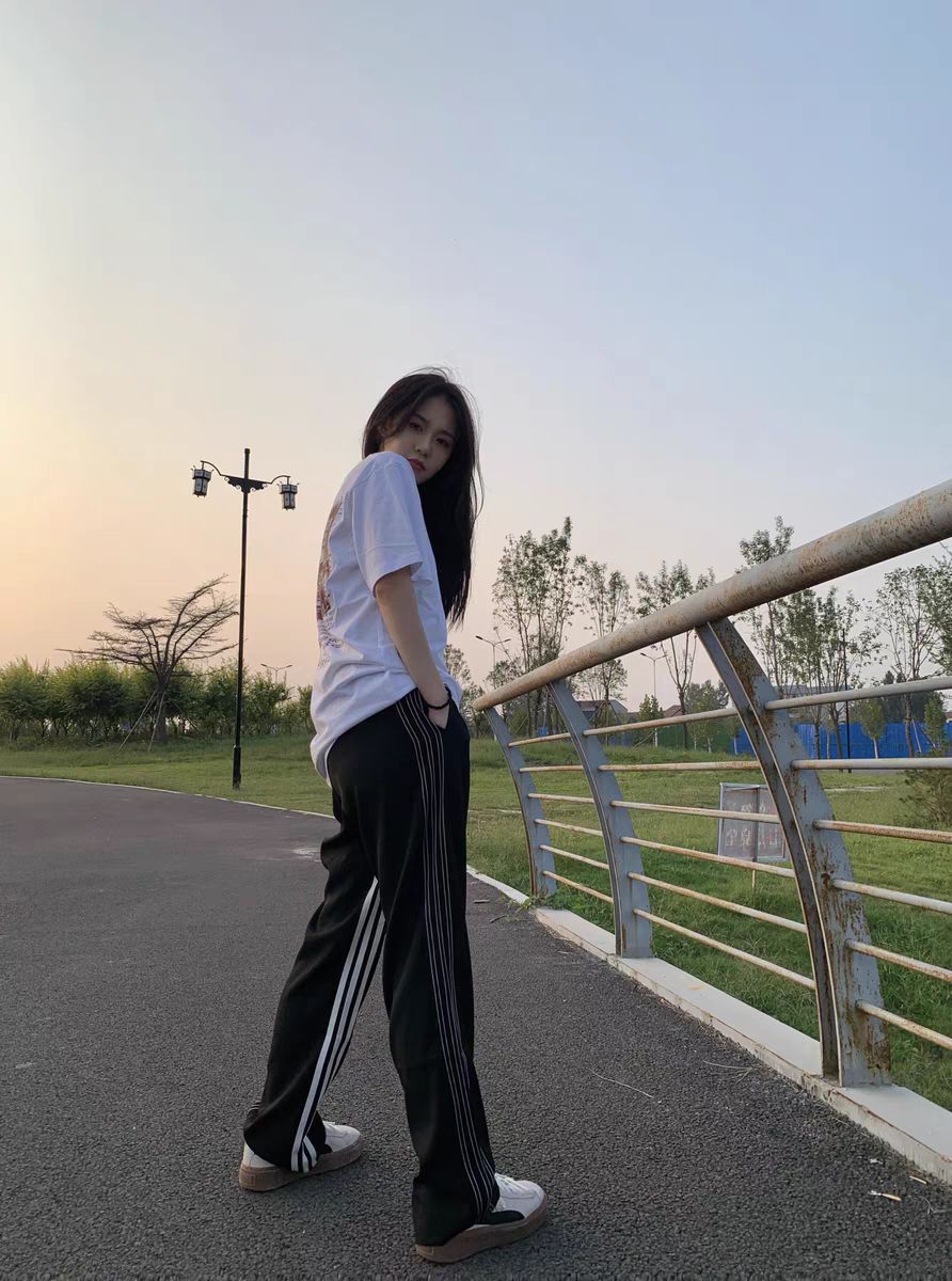 MRNEARLY  复古条纹直筒宽松运动裤