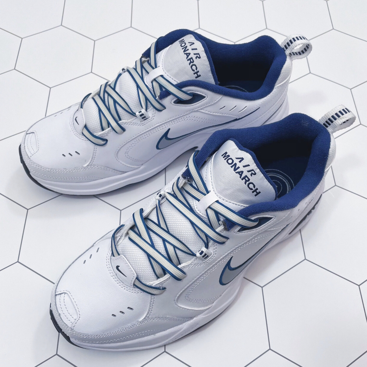 耐穿百搭 Nike Air Monarch IV