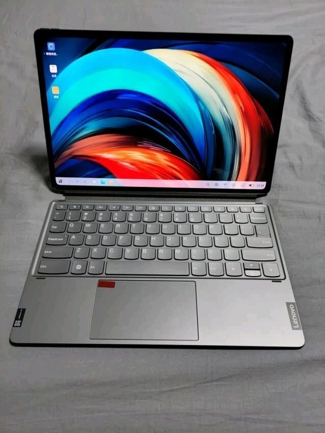 联想小新padpro12.6寸是真的香呀，屏幕看着好爽！