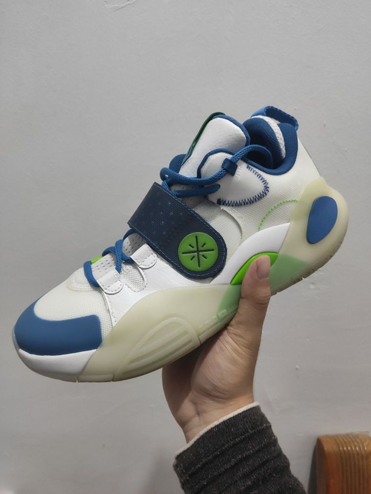 这全城8真硬的像块砖一样啊，我175身高