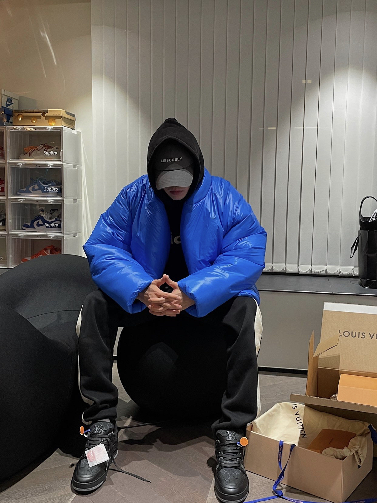 圆领夹克