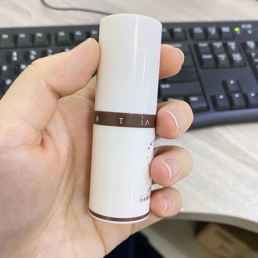 尔木萄 轻薄保湿润唇膏分享😀