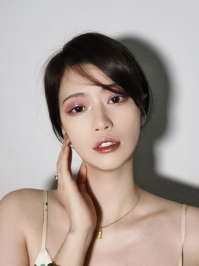 妆容分享VAEN|无滤镜，紫葡萄纯欲诱惑