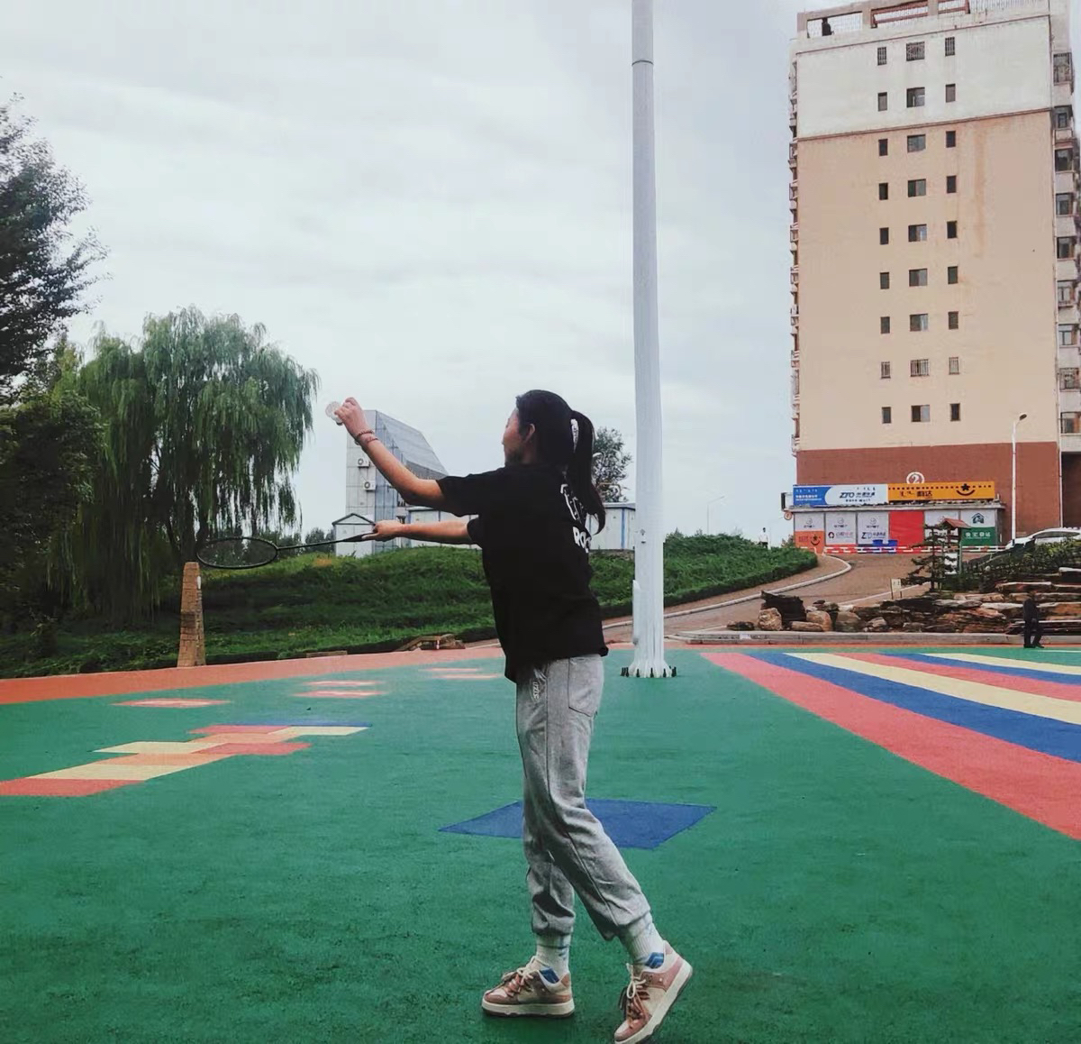 裤子就是要选穿着舒服的｜宽松束脚裤