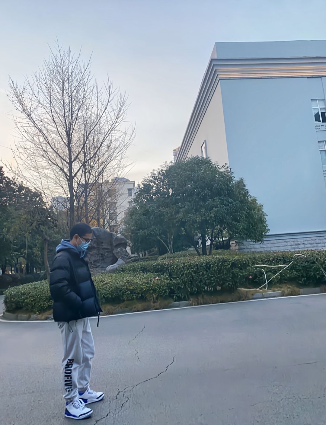 Li Ning 束脚加绒宽松运动长裤分享