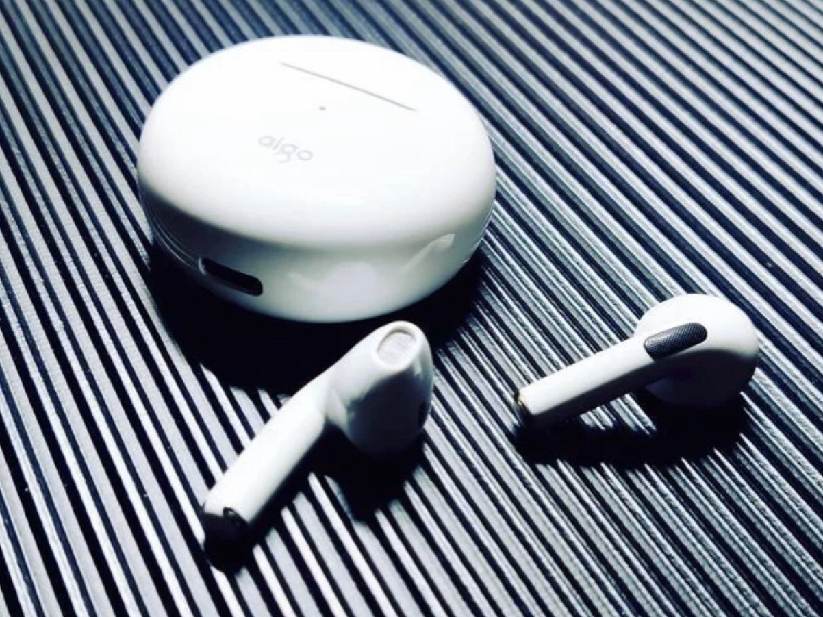 小巧玲珑 爱国者T16蓝牙耳机