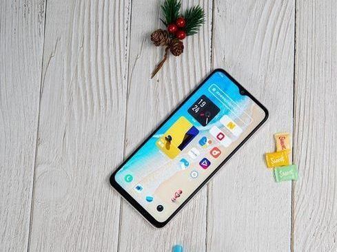 长续航轻薄小金刚—vivo iQOO U5