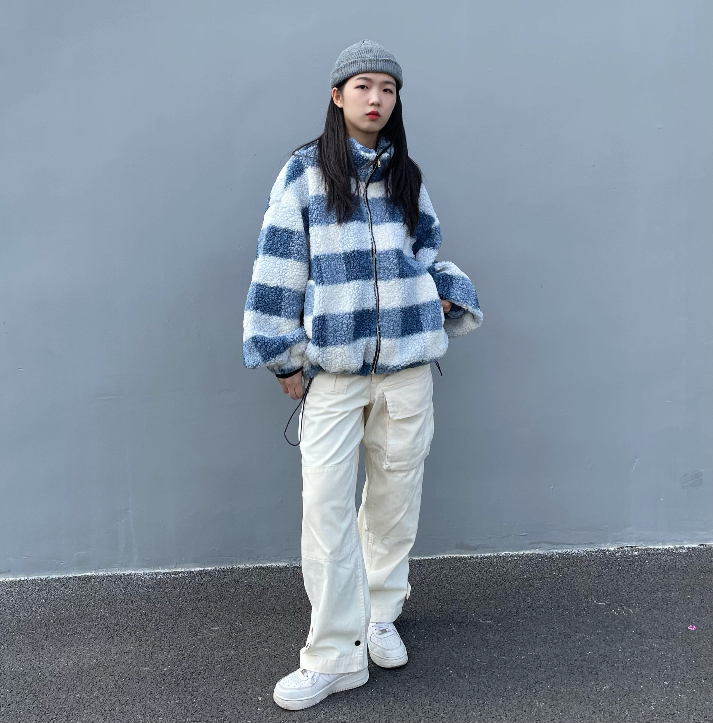 OOTD//蓝白羊羔绒搭配白色工装裤