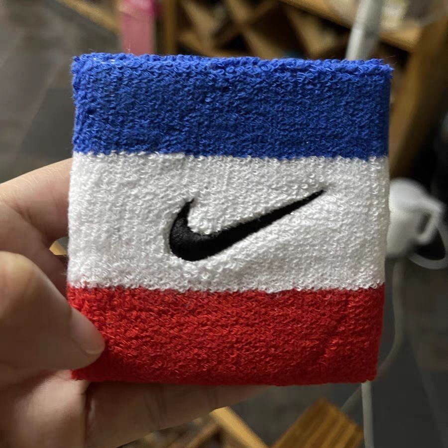 Nike 护腕