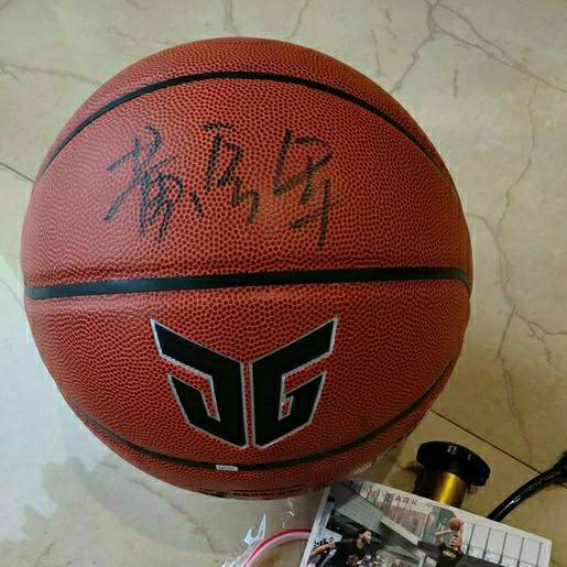 军哥超纤篮球种草🍀🍀🍀   