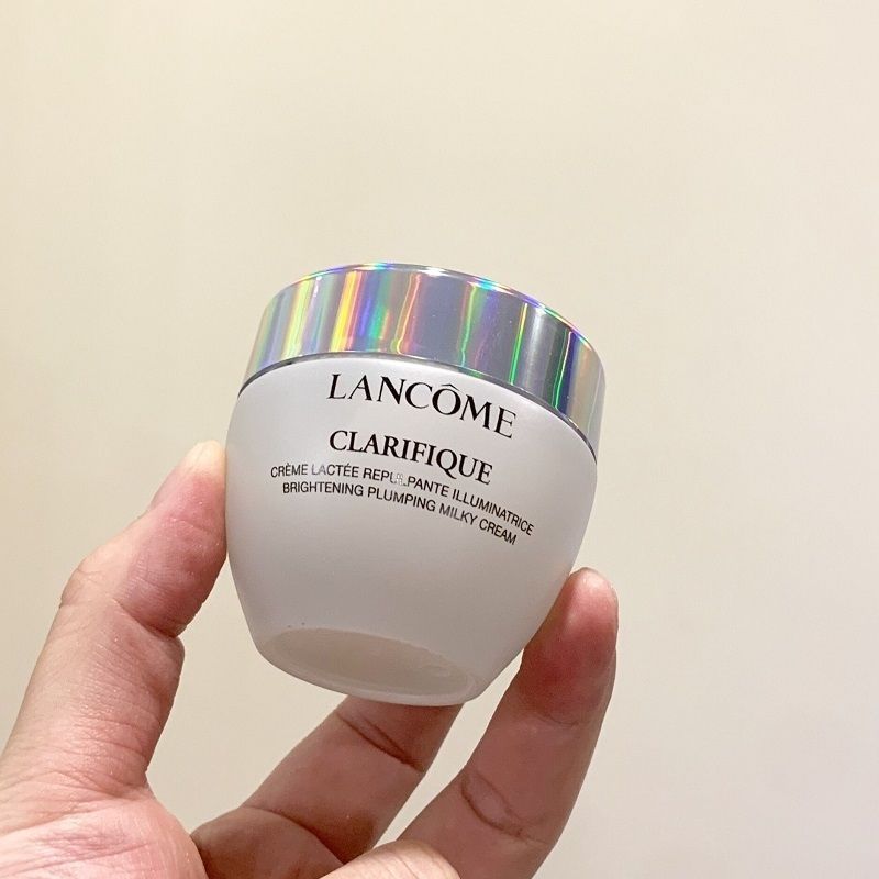 兰蔻 净澈焕肤亮白霜，让你青春永驻。