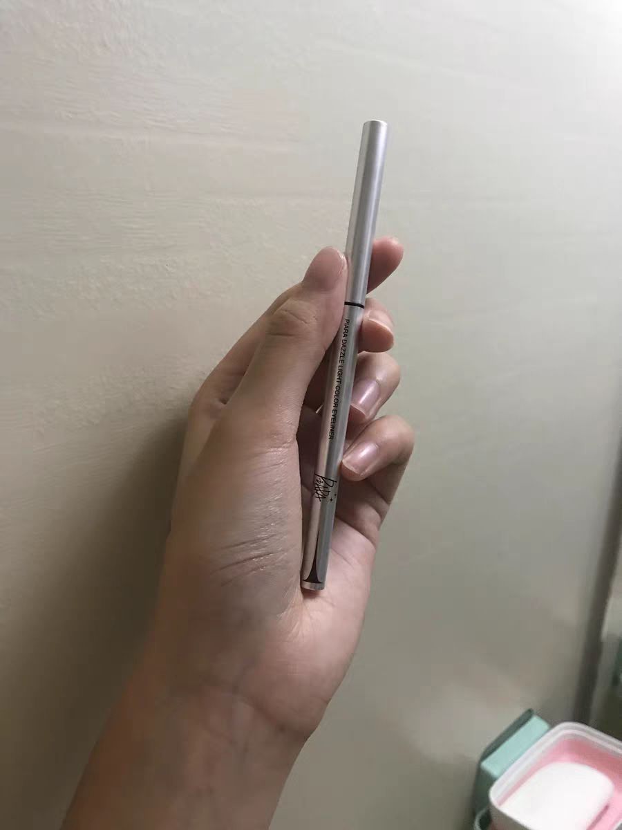 吹爆佩冉家的眼线胶笔