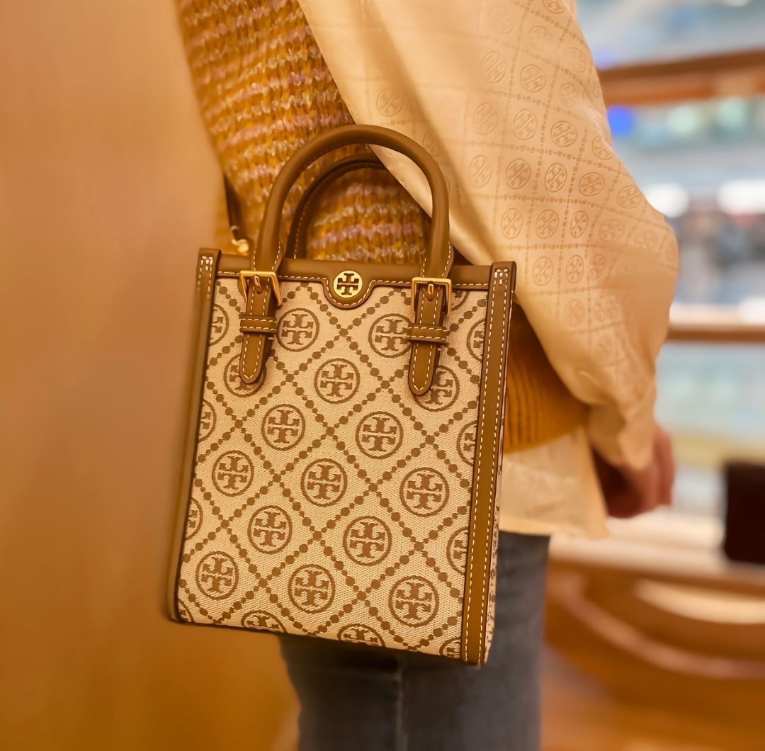 Tory Burch 经典老花 牛仔满印托特包推荐