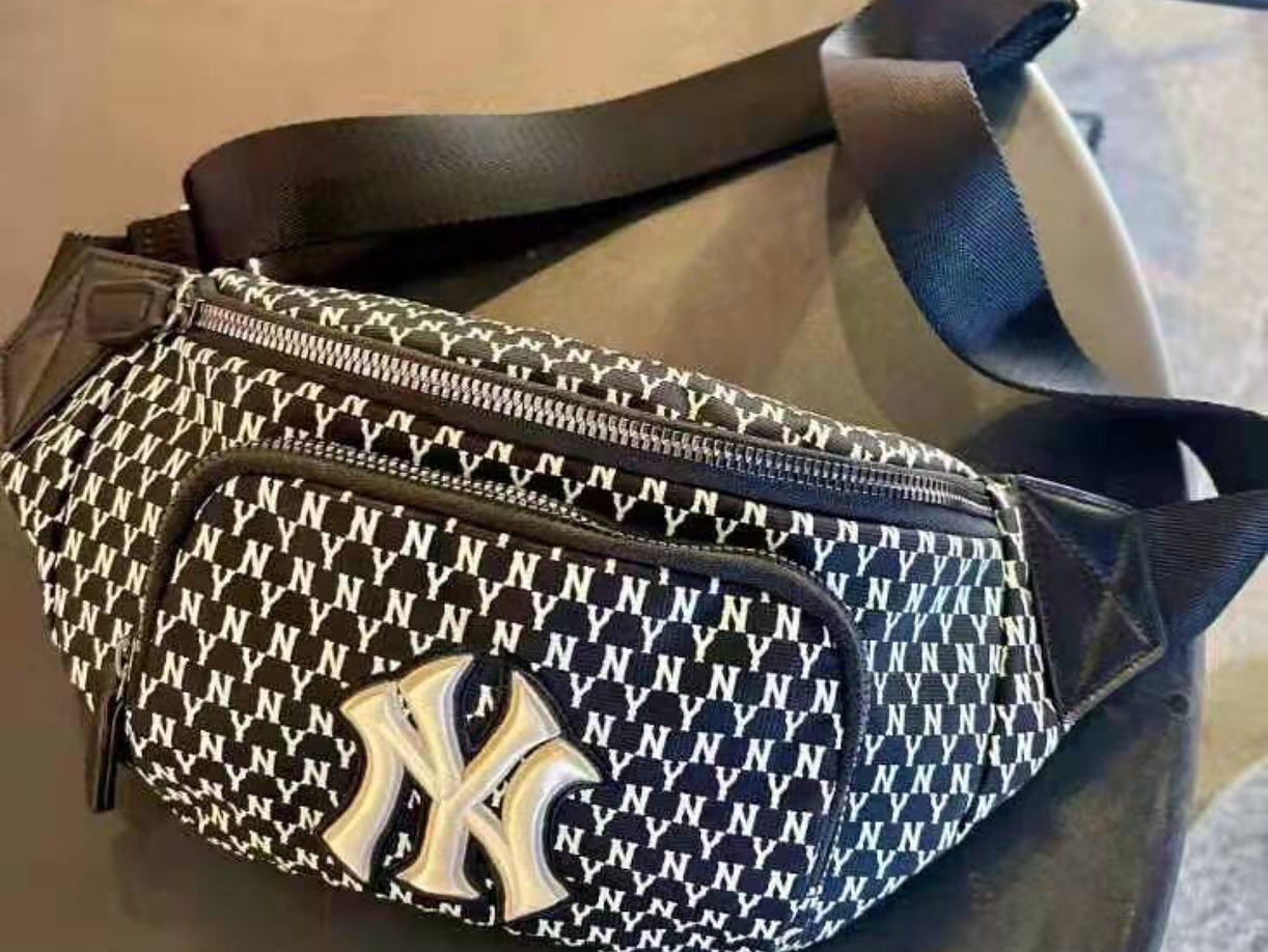 MLB 经典老花腰包