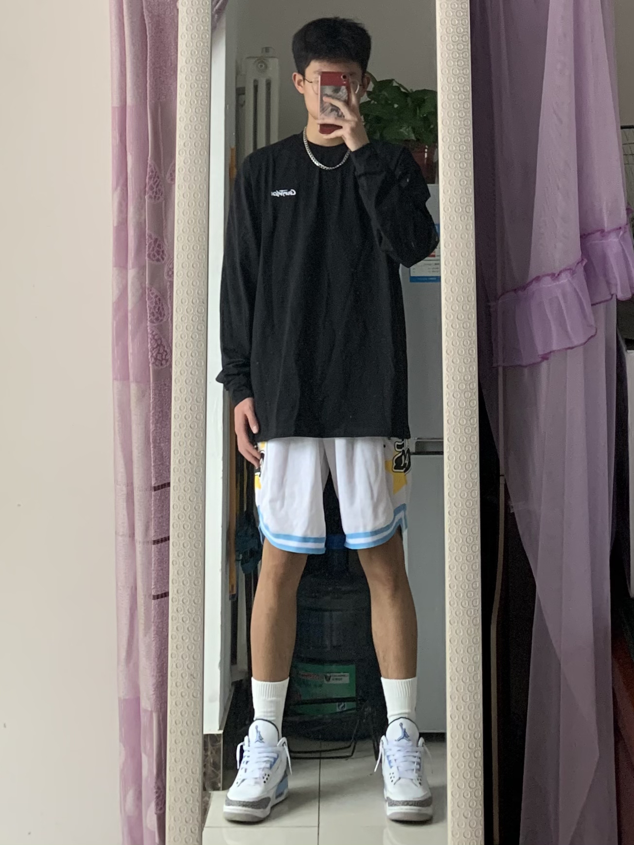 今天对镜拍照