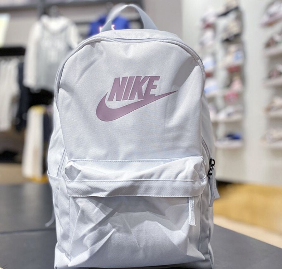 Nike学生背包分享