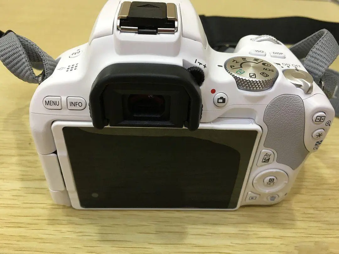 佳能 EOS 200D2 二代,性价比超高