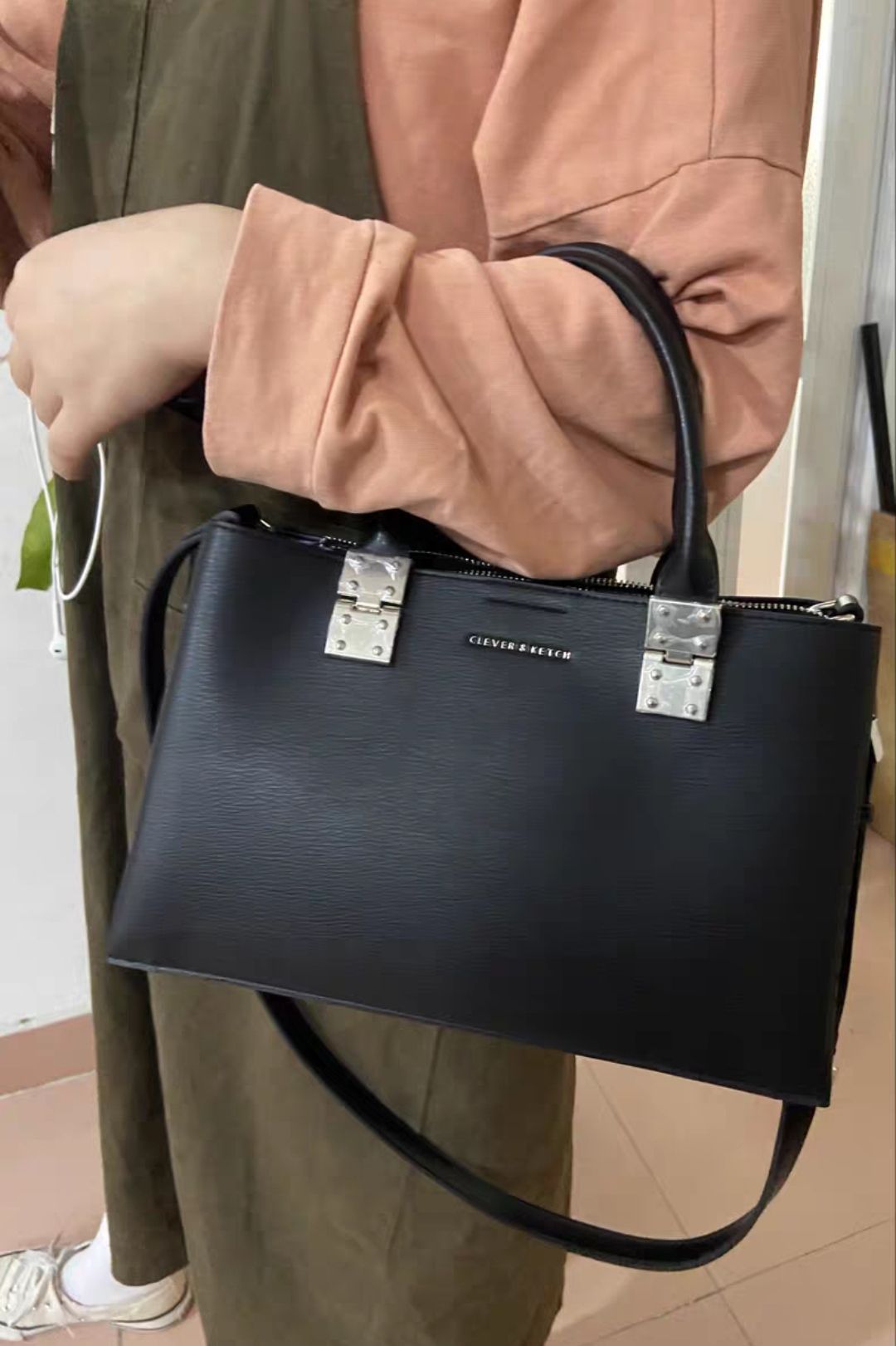 OOTD丨CHARLES＆KEITH 女士简约通勤手提包种草时刻