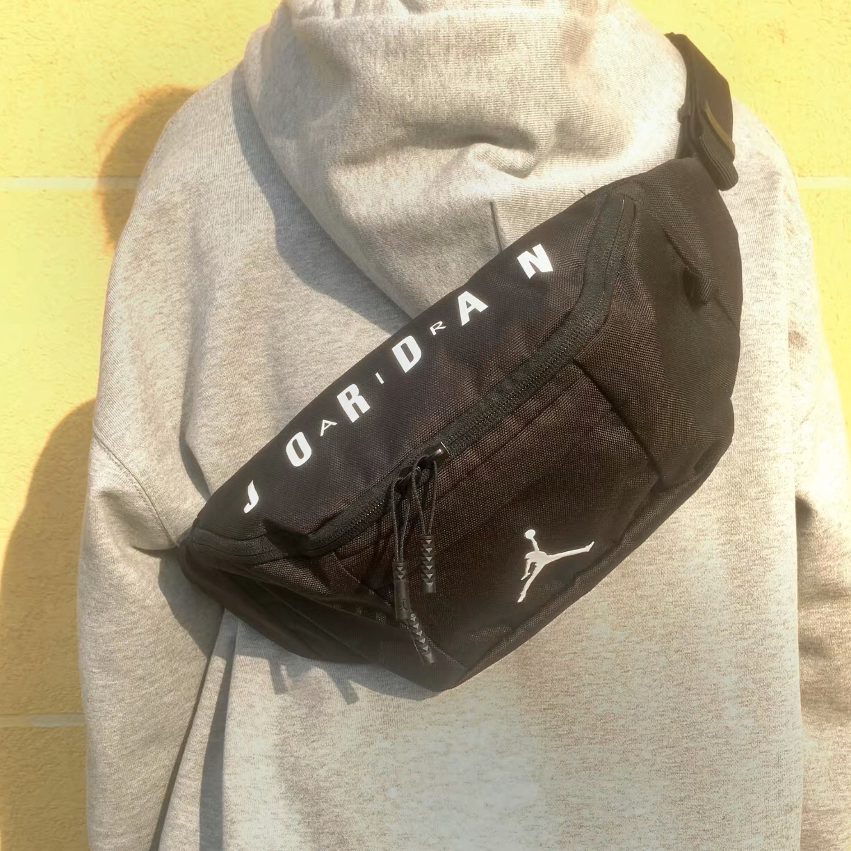 Jordan Brand 飞人Logo百搭运动腰包 分享