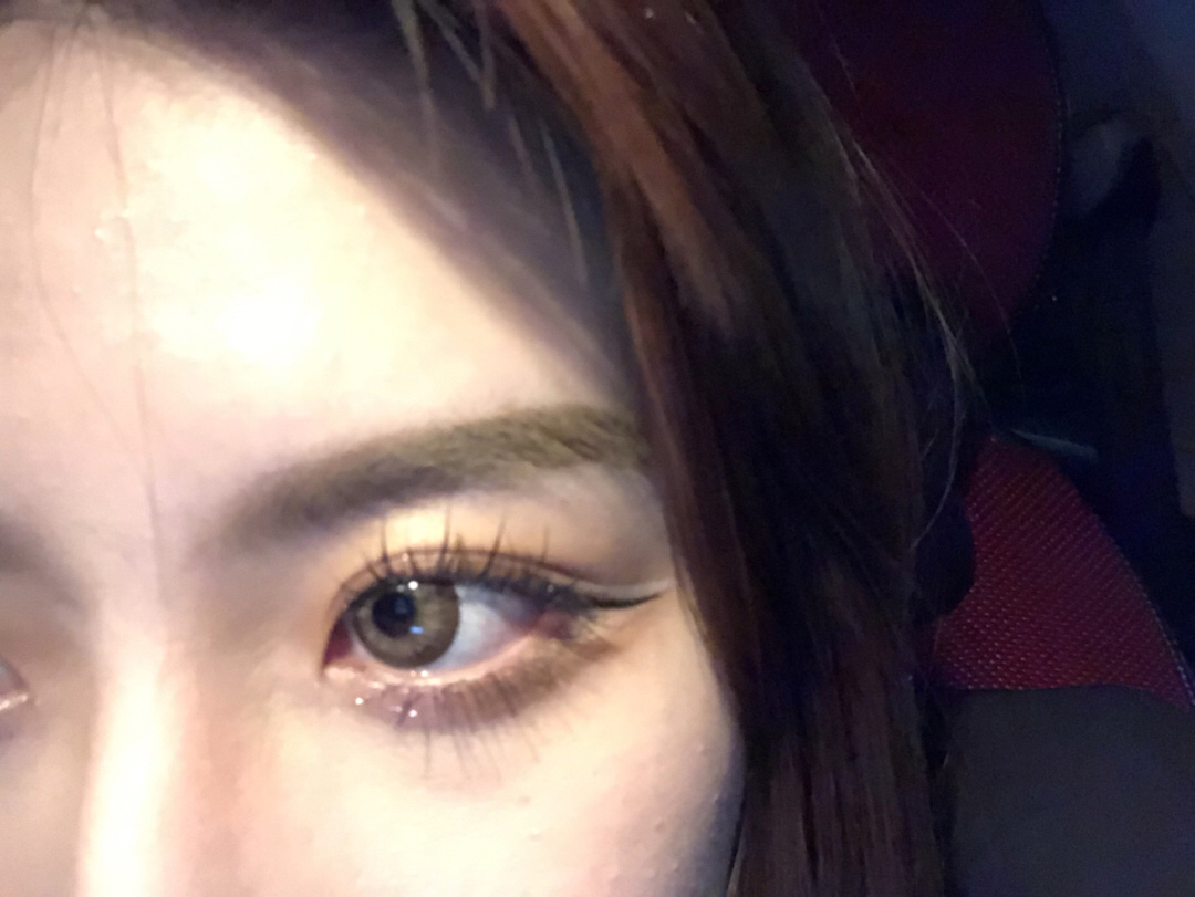 朋友圈问爆在哪里接的仙女睫毛